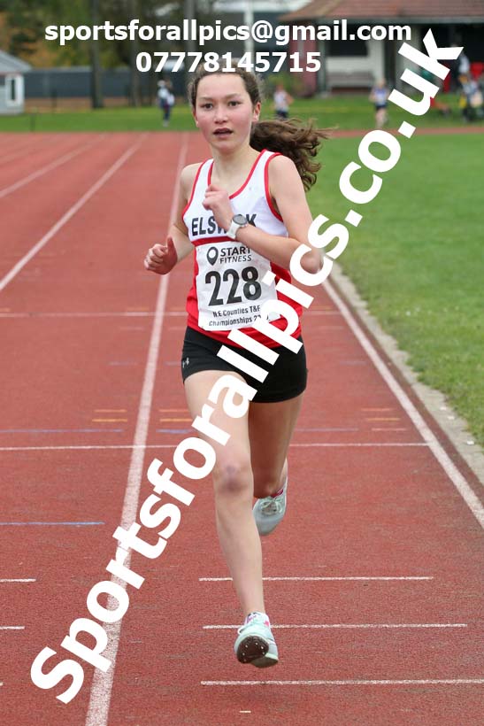 One mile, NECAA Open Meeting, Morpeth, Sunday, October 18th. David T. Hewitson/Sports for All Pics